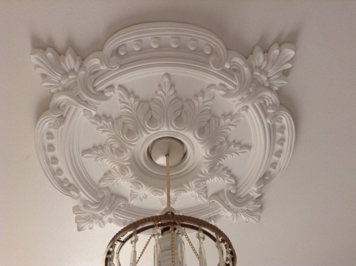 Large Beautiful Ornate white Ceiling rose (CR7)