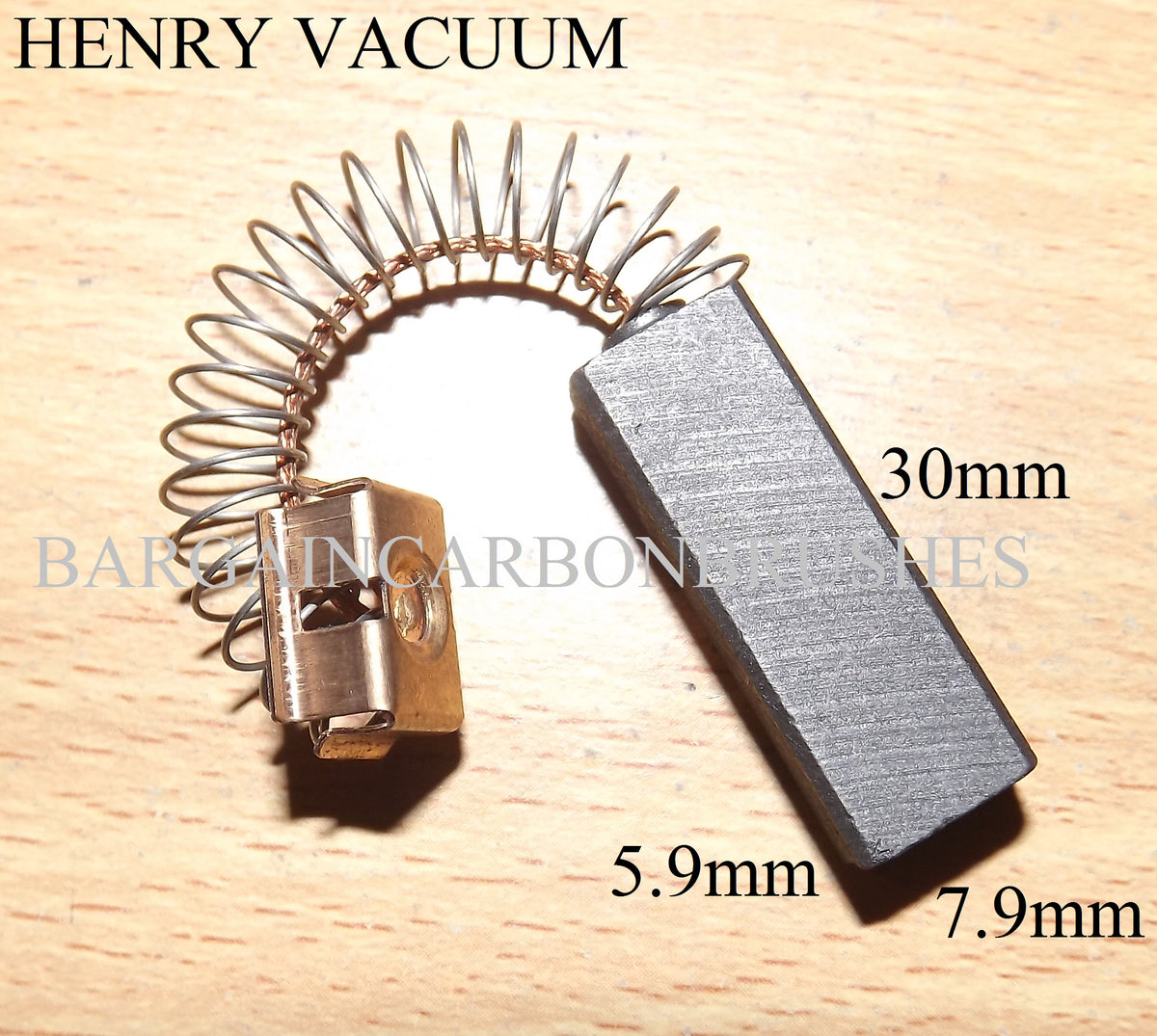 HENRY VACUUM CLEANER 5.9X7.9X30- E6